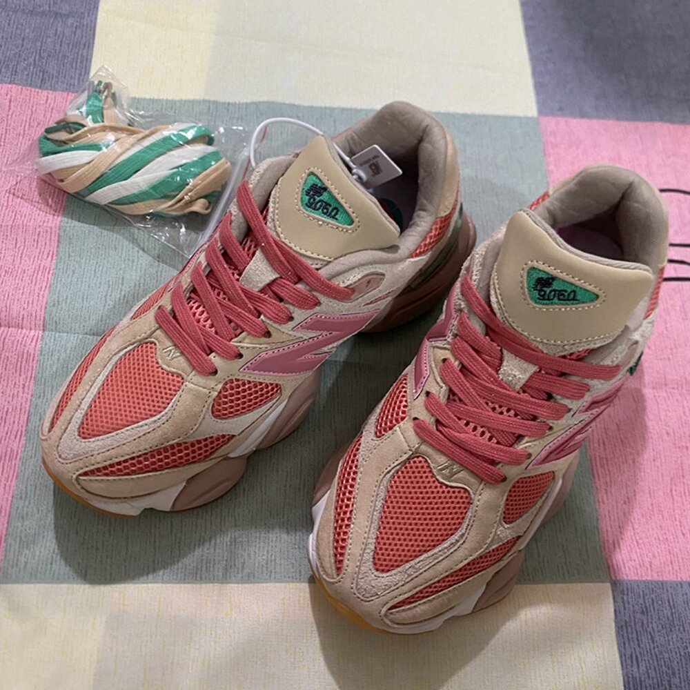 New Balance 9060 Pink & Beige Sneakers